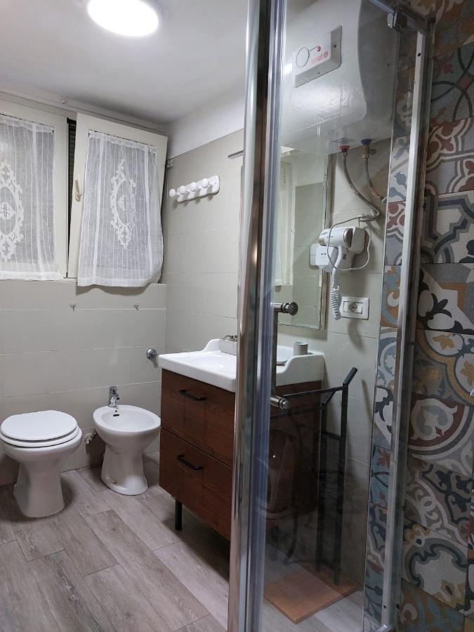 Casa Ninetta - Spaccanapoli - Il Tipico Pianterreno Della Napoli Antica! エクステリア 写真
